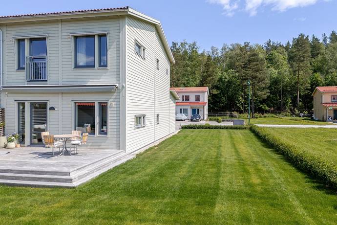 5 rum Radhus på Källarängsvägen 20D Stallarholmen Strängnäs kommun - bild 40