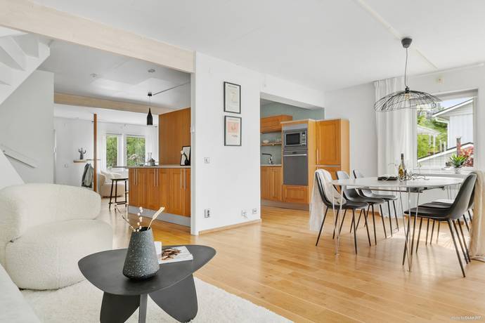 7 rum Parhus på Liljevägen 38A Nacka Nacka kommun - bild 9