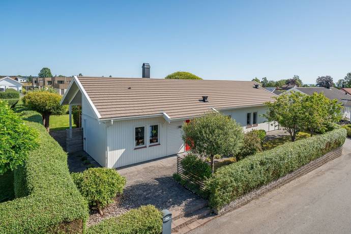 Borrbäck, Hjo kommun