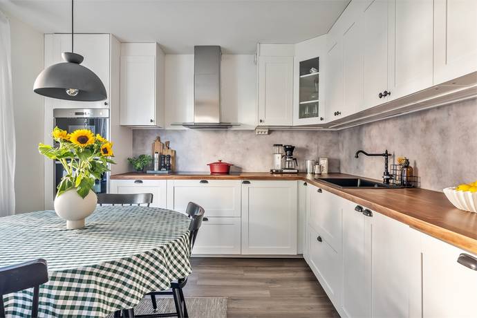 Jonstorpsvägen 6, Huvudsta, Solna kommun