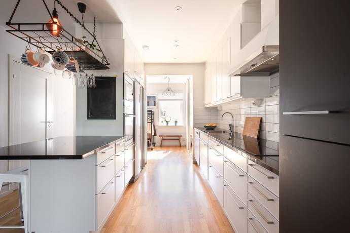 5 rum radhus på Holländaregatan 12D Almby, Örebro kommun - bild 2