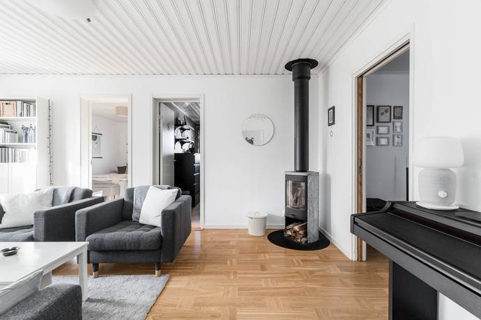 6 rum villa på Parkgatan 20 Centralt, Habo kommun - bild 3