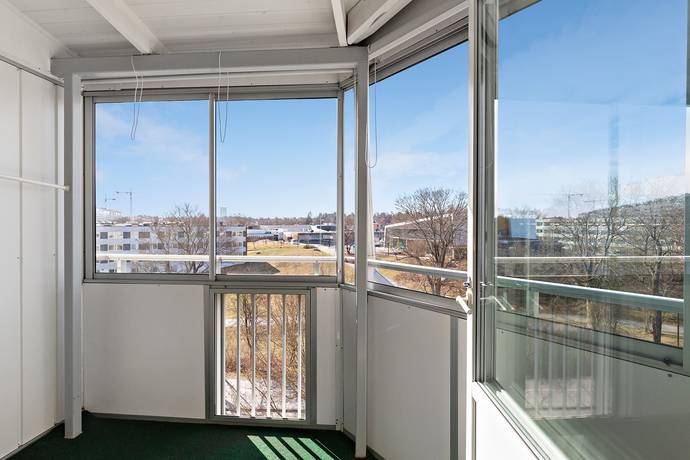 4 rum lägenhet på Engelbrekts väg 73D Tureberg, Sollentuna kommun - bild 2