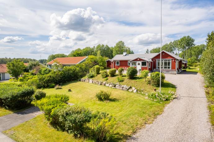villa på Gråsparvsvägen 5 Borsökna, Eskilstuna kommun - bild 1