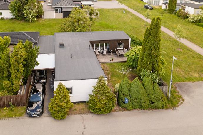 villa på Blåsippsgatan 9 Västerås, Västerås kommun - bild 2