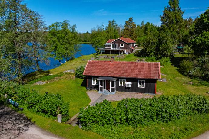 5 rum gård med jordbruk på Korsbyn 302 och 301 Korsbyn, Åmåls kommun - bild 2