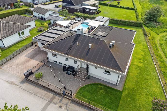 8 rum Villa på Vallmovägen 9 Hällevik Sölvesborgs kommun - bild 9