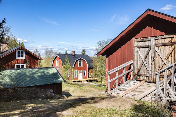 By 256, Häggdånger, Härnösands kommun
