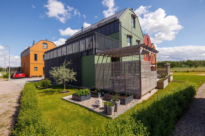 7 rum radhus på Granholmsgatan 28 Ormesta, Örebro kommun - bild 2