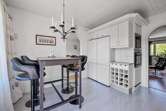 8 rum Villa på Åvägen 6 Runby Upplands Väsby kommun - bild 14