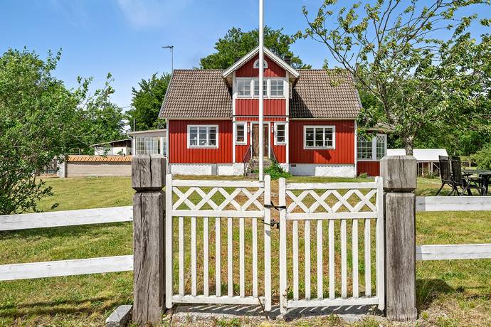 6 rum Gård/skog på Fågelmaravägen 28 "Femkulle gård" Fågelmara Karlskrona kommun - bild 2
