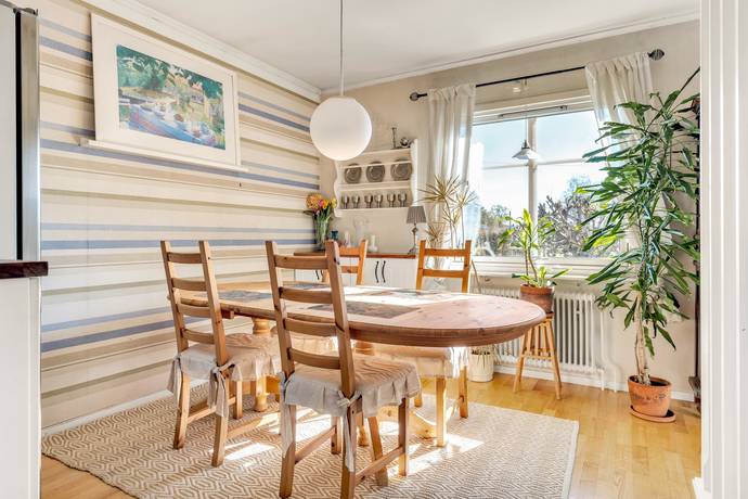 6 rum Villa på Älvkvarnsvägen 11 Bålsta Håbo kommun - bild 13