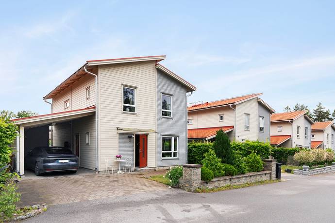 5 rum villa på Tornadogränd 5 Polhem, Järfälla kommun - bild 1