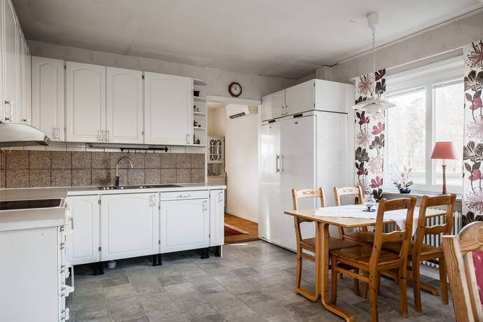 5 rum Villa på Smedjegatan 31 Södra Skogen Karlsborgs kommun - bild 18