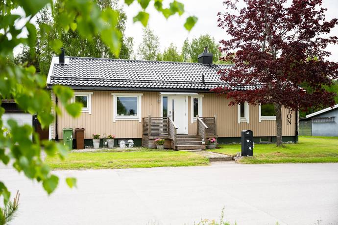5 rum villa på Idvägen 18 Njurunda, Sundsvalls kommun - bild 1