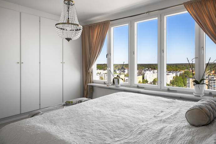5 rum lägenhet på Skarpbrunnavägen 57, vån 7/7 Botkyrka - Eriksberg, Botkyrka kommun - bild 3