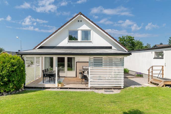 7 rum villa på Ågränd 9 Hallstavik, Norrtälje kommun - bild 1
