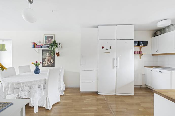 Von Bahrs väg 40 i Löten, Uppsala kommun - lägenhet till salu - Hemnet