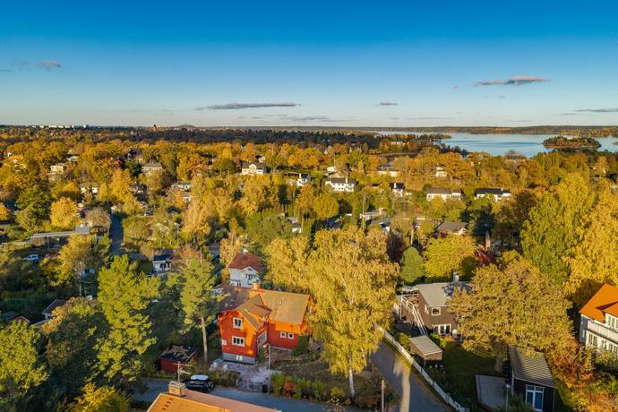Tallåsvägen 7, Stocksund, Danderyds kommun
