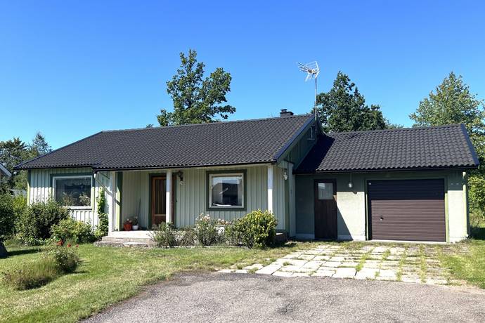 4 rum villa på Lenhovdavägen 26 Älghult, Uppvidinge kommun - bild 1