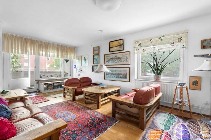 3 rum lägenhet på GÖRAN PERSSONS VÄG 29 BV Huvudsta, Solna kommun - bild 2