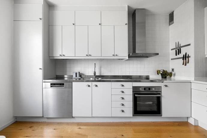 3 rum lägenhet på Hannebergsgatan 15, 2tr Centrala Solna, Solna kommun - bild 2