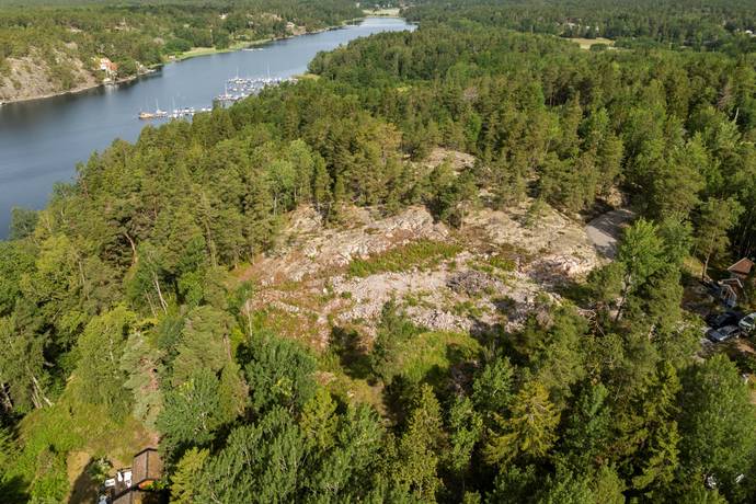 tomt på Sveden 10 Ingarö-Skälsmara, Värmdö kommun - bild 1