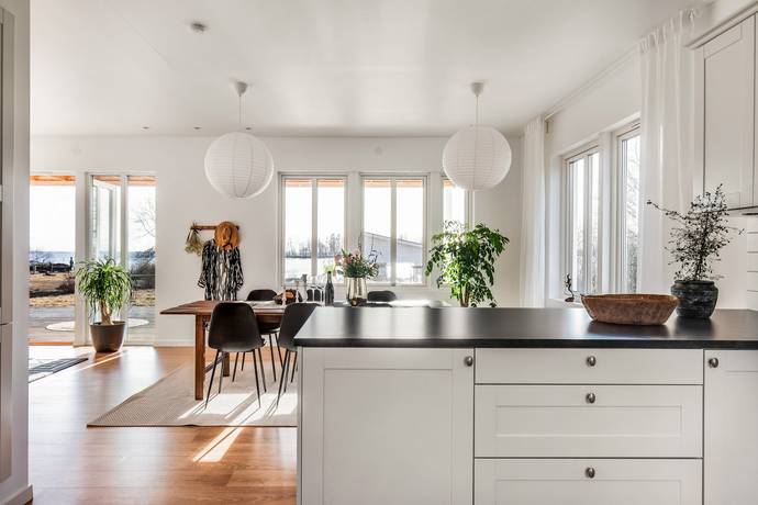 6 rum Villa på Utnäsvägen 2A & 2B Hällarna Arboga kommun - bild 15