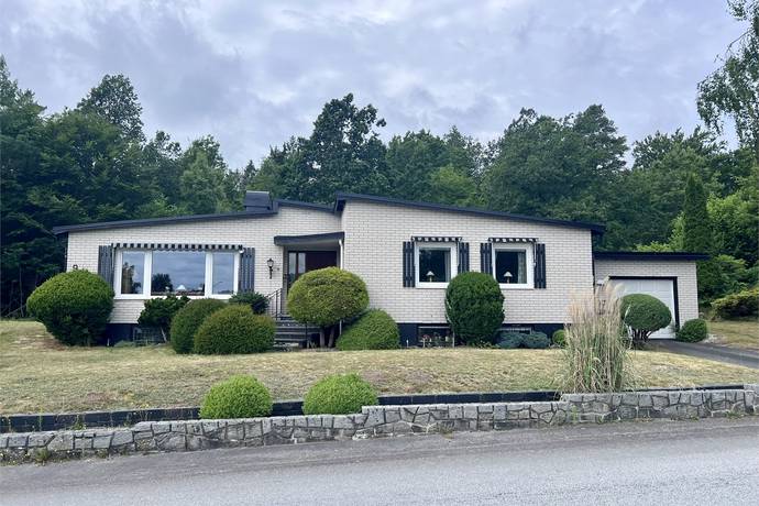 3 rum villa på Skogsvägen 9 Svängsta, Karlshamns kommun - bild 1