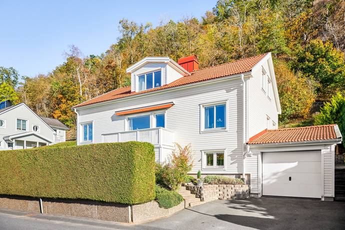 9 rum villa på Bergsgatan 30 Huskvarna, Jönköpings kommun - bild 3
