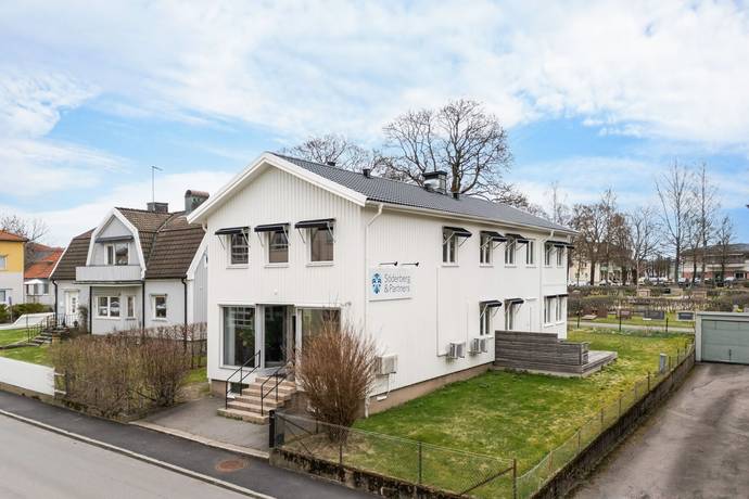 Kyrkogatan 12, Kinna, Marks kommun