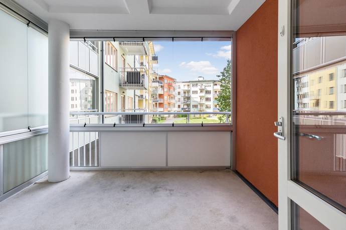 4 rum lägenhet på Engelbrekts väg 18 Tureberg, Sollentuna kommun - bild 4