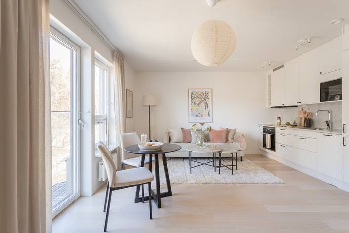 Galoppvägen 14, Ulriksdal, Järva Krog, Solna kommun
