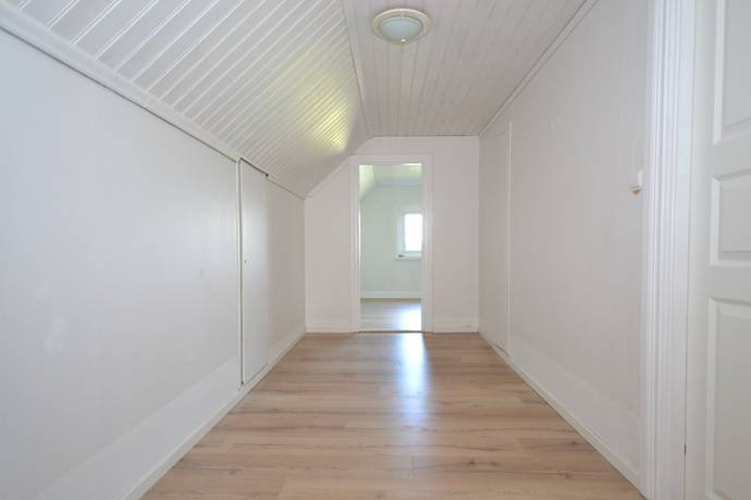 9 rum Villa på Helsingborgsvägen 627 Strövelstorp Ängelholms kommun - bild 16