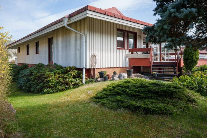 7 rum Villa på Bragevägen 7B Villastaden Gävle kommun - bild 2