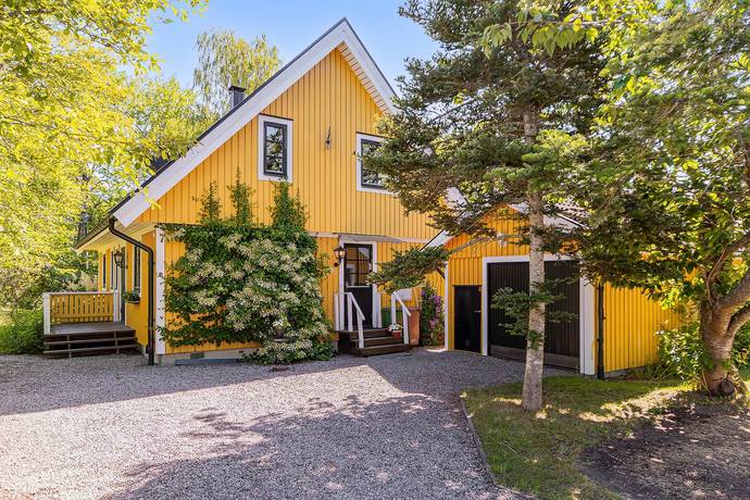 7 rum villa på Isakslundsvägen 7 Inskogen, Oxelösunds kommun - bild 1