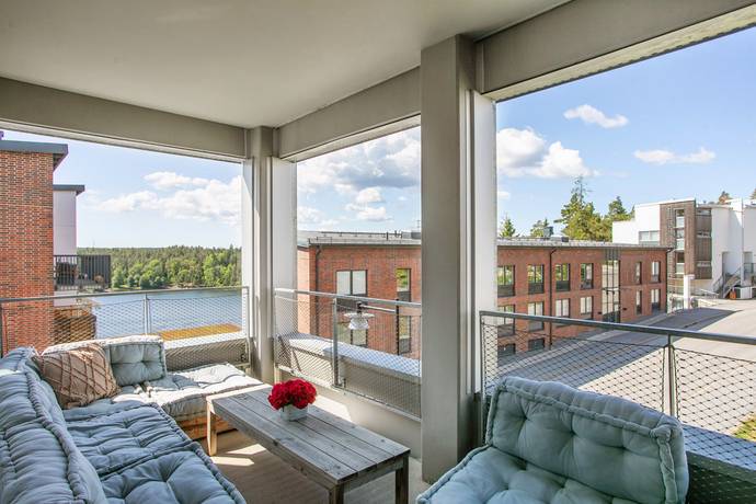 5 rum lägenhet på Tollareslingan 1 Tollare, Nacka kommun - bild 2