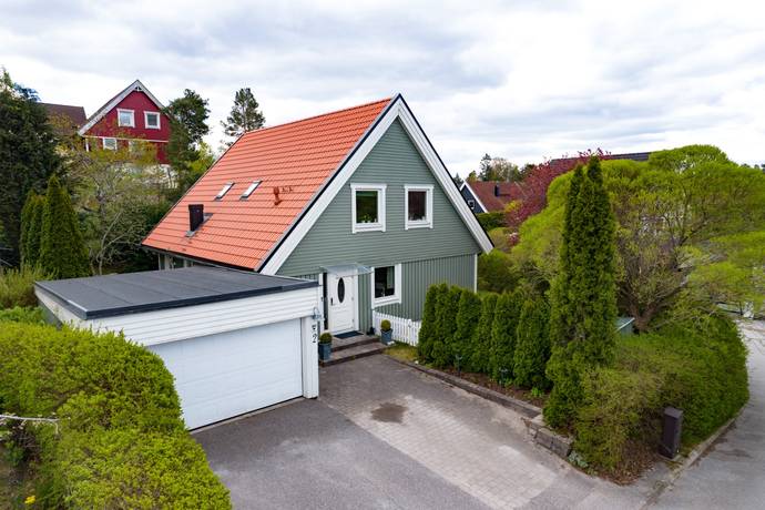5 rum Villa på Journalistvägen 2 Utsälje Huddinge kommun - bild 1