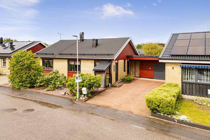 4 rum villa på Tistelgatan 14 Munksundet, Enköpings kommun - bild 1