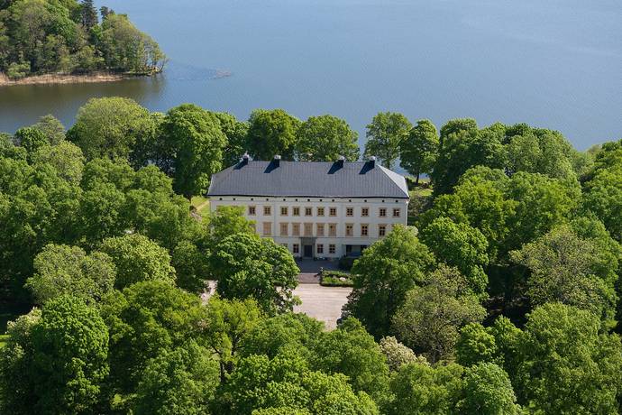 7 rum lägenhet på Lennartsnäs Slott 1 Upplands-Bro, Upplands-Bro kommun - bild 1