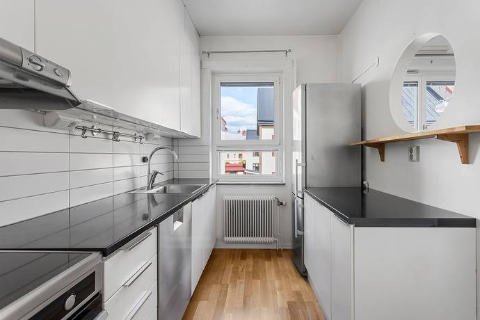 2 rum lägenhet på Engelbrektsgatan 62B, 1 tr Centralt Öster, Örebro kommun - bild 1