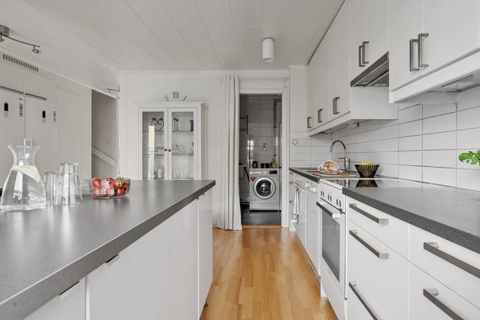 5 rum Radhus på Ryavägen 136 Töjnan Sollentuna kommun - bild 12