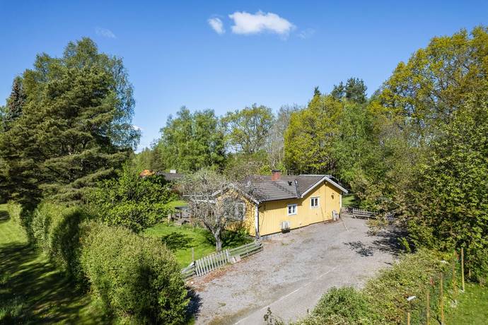 4 rum Vinterbonat fritidshus på Enuddsvägen 3 Husby Stallarholmen Strängnäs kommun - bild 2