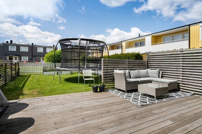 5 rum radhus på Lekstorpsvägen 30A Gråbo - Lekstorp, Lerums kommun - bild 2