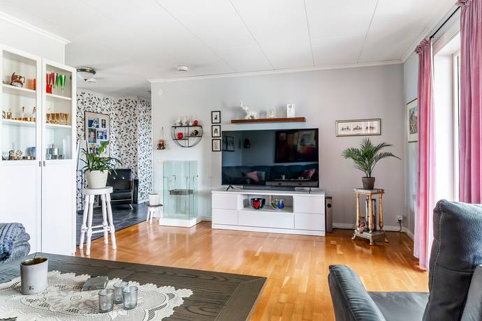 4 rum Villa på Oxbacksvägen 30 Hallstahammars kommun - bild 10