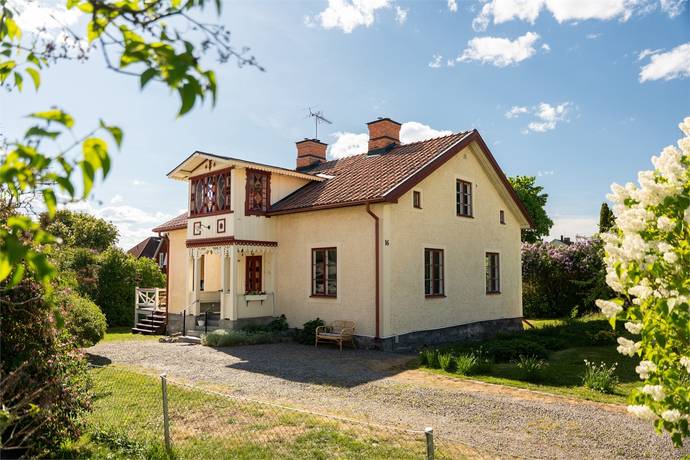 6 rum villa på GÄSTGIVARVÄGEN 16 Stohagen, Västerås kommun - bild 1