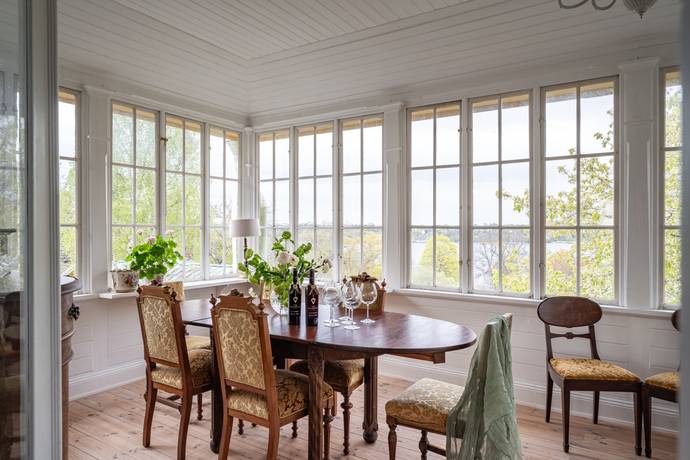 8 rum villa på Dalkarlsvägen 3 Drottningholm, Ekerö kommun - bild 3