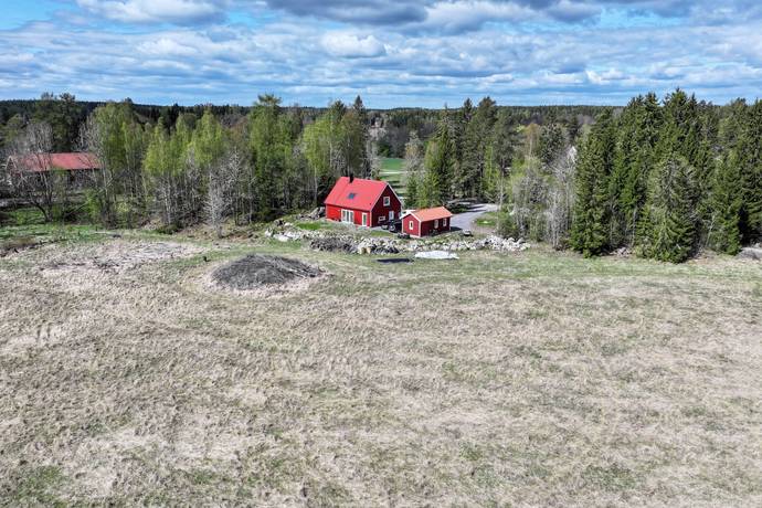6 rum gård med jordbruk på Stärte 310 Östervåla, Heby kommun - bild 1