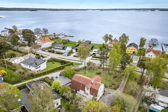 7 rum Villa på Drakskeppsvägen 20 Viggbyholm Sjösidan Täby kommun - bild 10