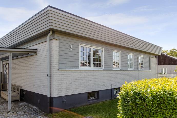 7 rum villa på Hallongatan 3 Fanna, Enköpings kommun - bild 3